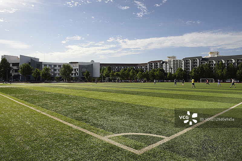 清华大学足球场图片素材