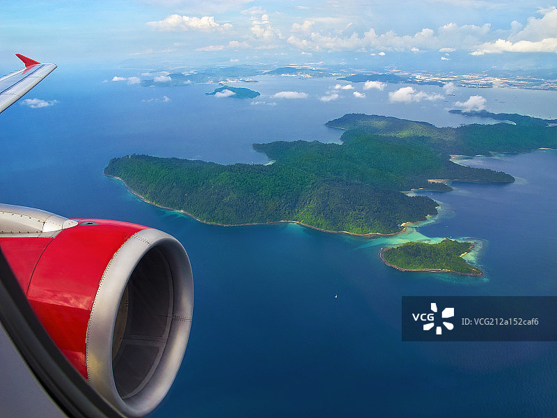 飞机岛屿海洋图片素材
