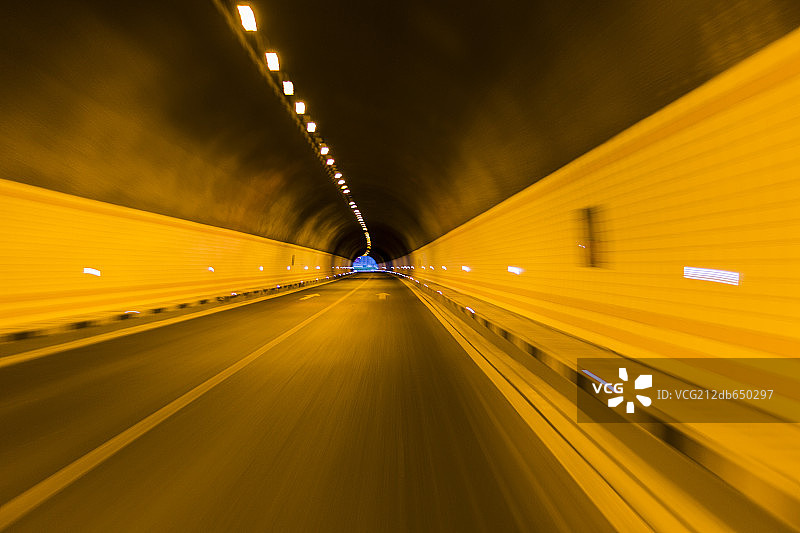 公路隧道特写图片素材