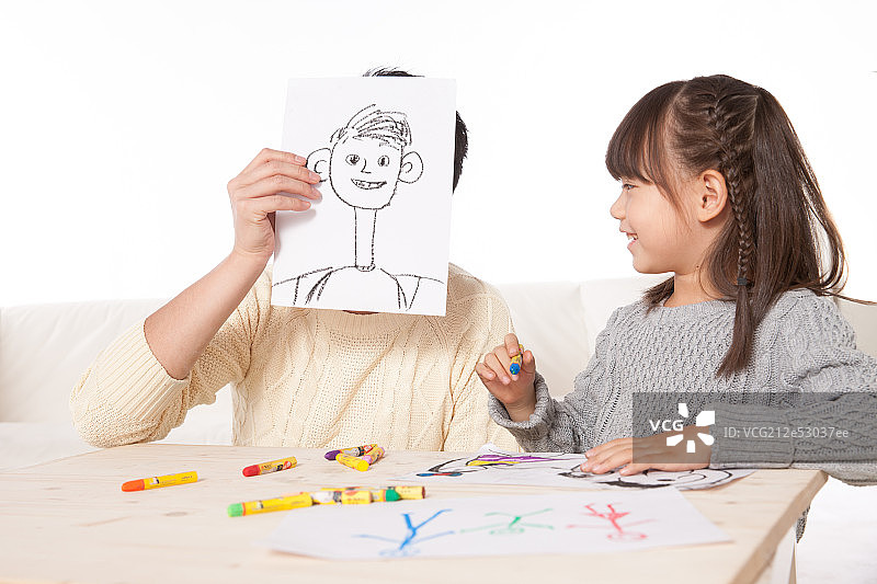 父亲和女孩绘画图片素材