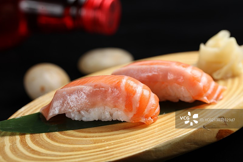 三文鱼寿司图片素材