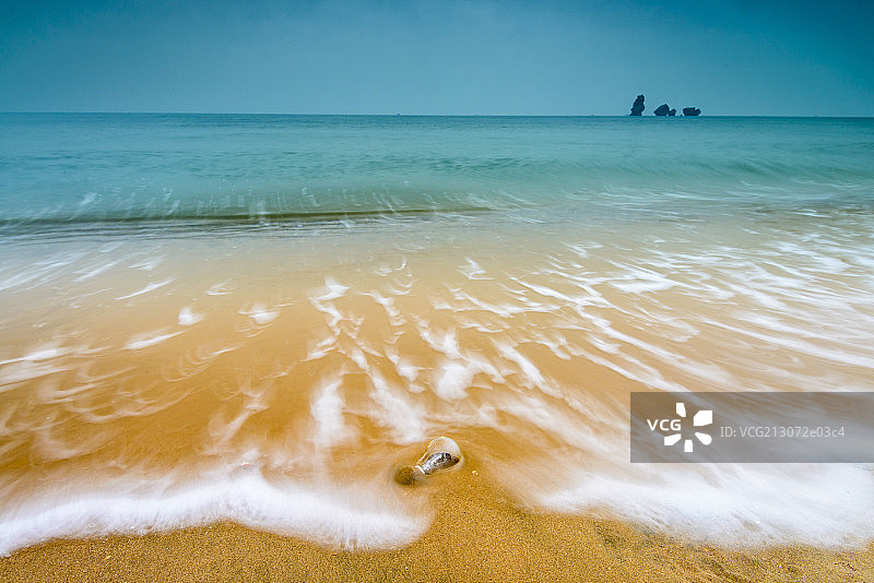 海边的灯泡图片素材