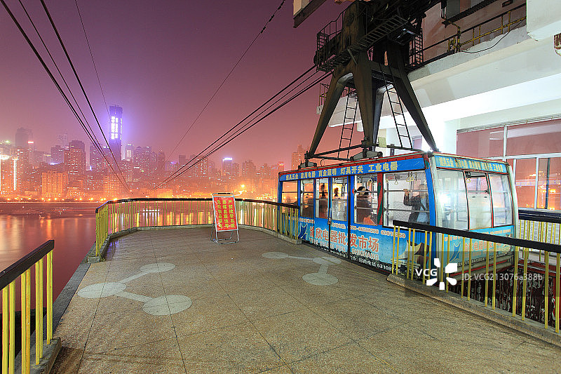 重庆长江缆车夜景图片素材