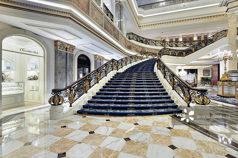 北京CBD欧洲古典装饰风格酒店大堂楼梯图片素材