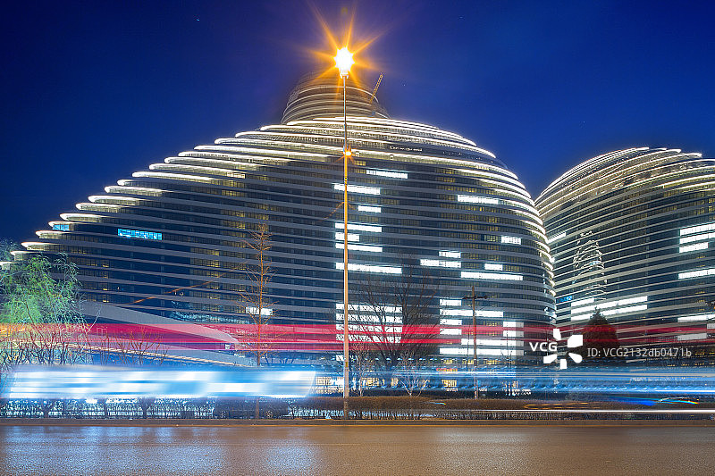 北京路与望京soho夜景图片素材