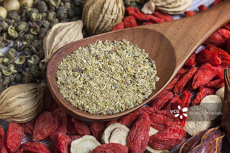 放在桌子上的调料图片素材