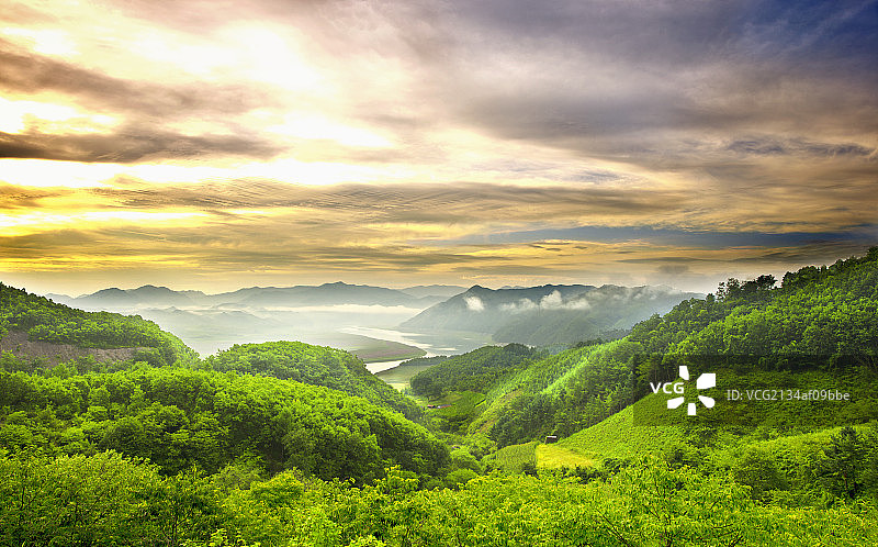 丹东绿江村图片素材