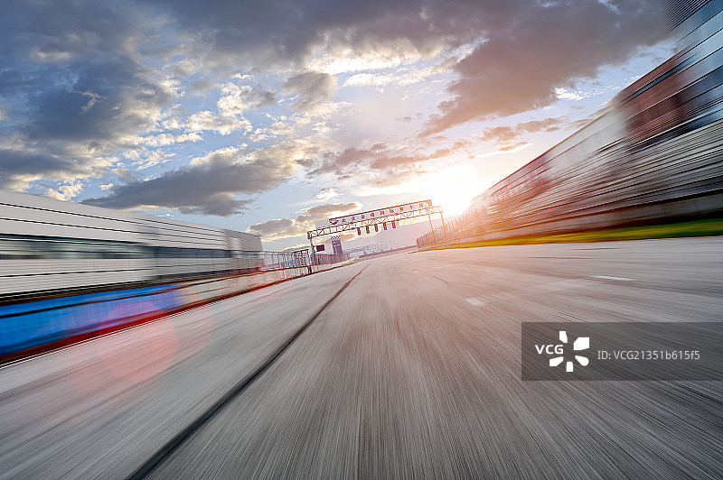 F1赛道运动模糊速度特效图片素材