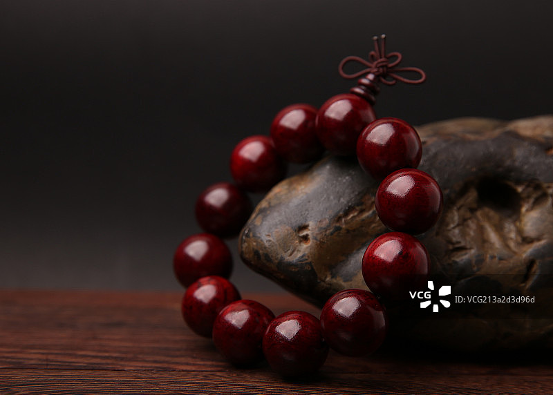 小叶紫檀手串图片素材