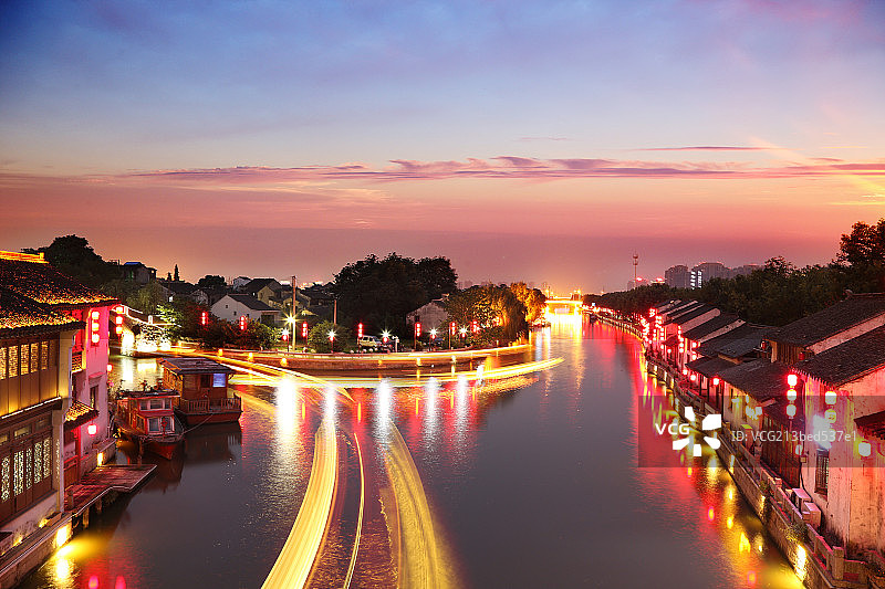 江南水乡古镇夜景图片素材