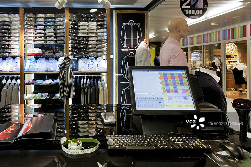 Italian fashion shop for men图片素材