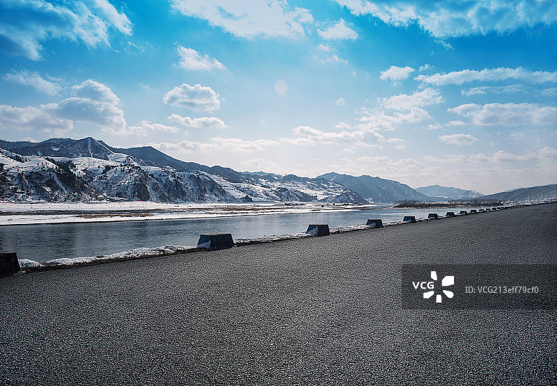 雪山道路图片素材