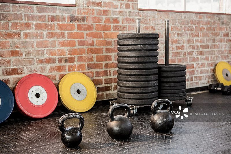 已摆放好的运动器材图片素材