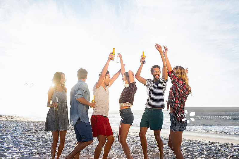 快乐的朋友们一起跳舞图片素材