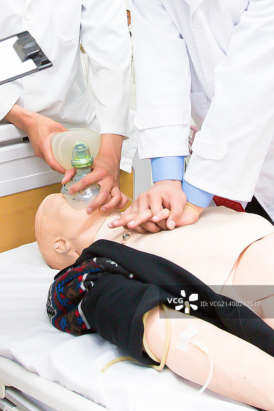 紧急医疗救治图片素材