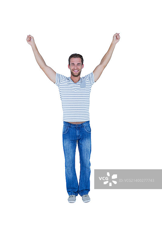 快乐的男人在白色背景上举起双臂图片素材