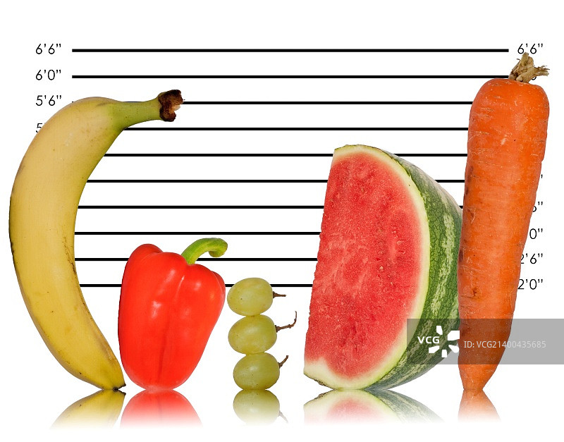 水果在警察身份识别队列中排列的独特创意图像图片素材