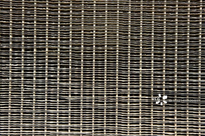 老式重型工程车辆散热器特写图片素材