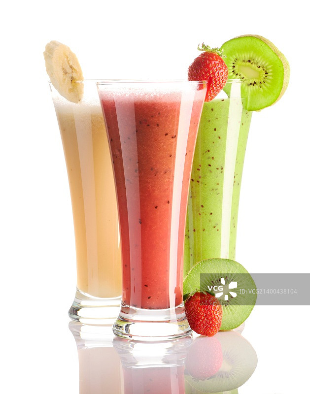 草莓、猕猴桃和香蕉冰沙图片素材