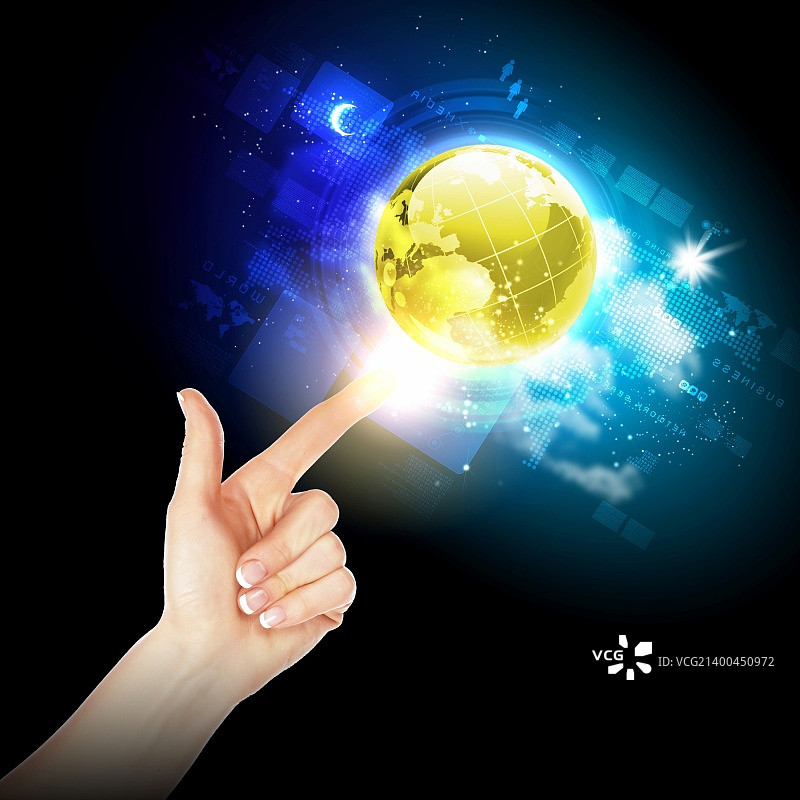 手持发光的地球图片素材