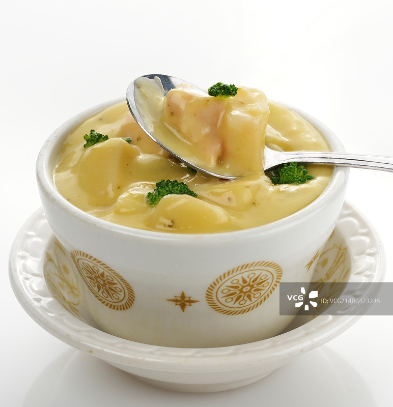 土豆西兰花奶酪汤特写图片素材