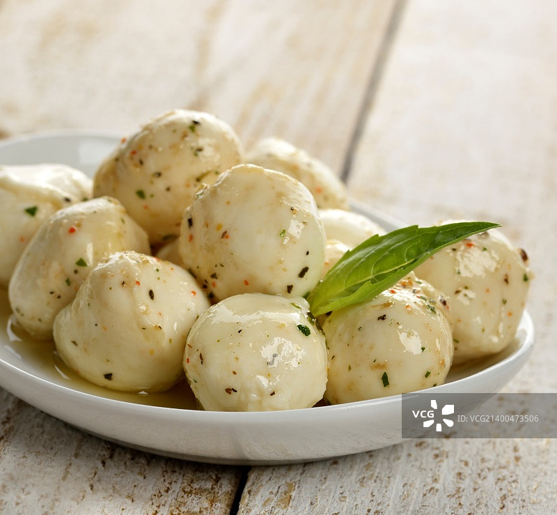 橄榄油香草莫扎里拉奶酪图片素材