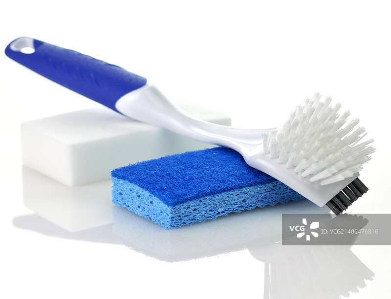 厨房用塑料刷和海绵图片素材