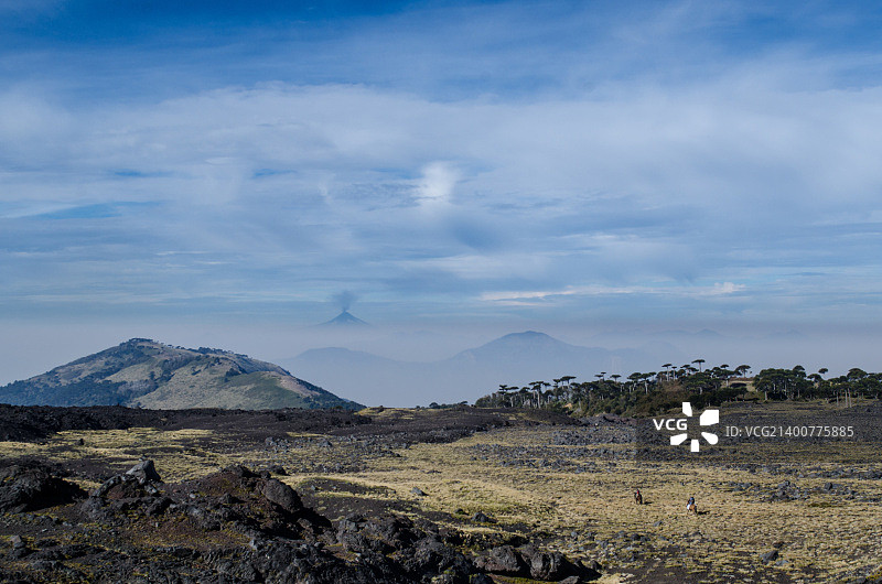 比亚里卡火山喷发图片素材