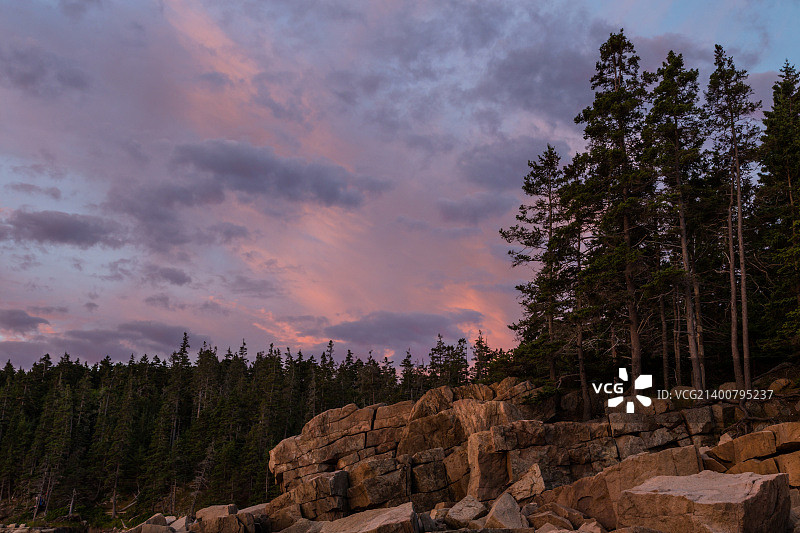 缅因州阿卡迪亚国家公园水獭悬崖图片素材