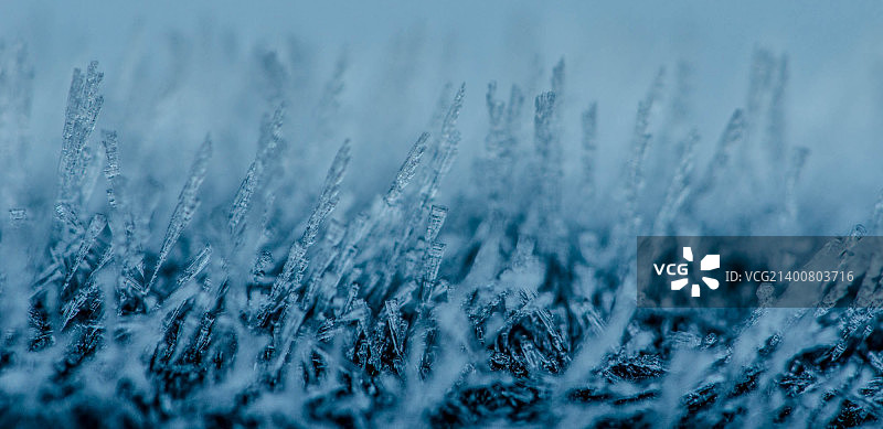 车上的冰晶图片素材