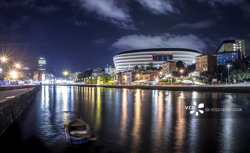 圣马梅斯体育场和河口图片素材