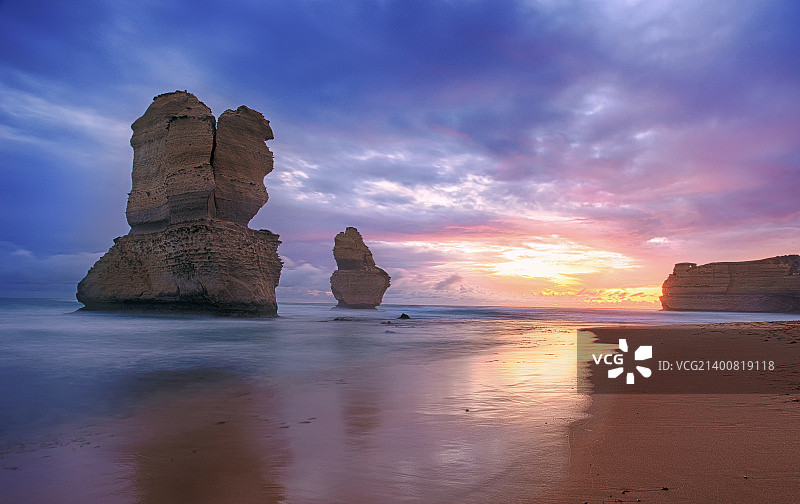 吉布森台阶拍摄的十二使徒岩，大洋路图片素材