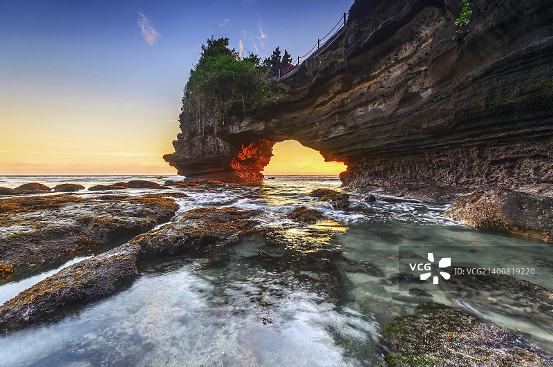 印度尼西亚巴厘岛海神庙日落图片素材