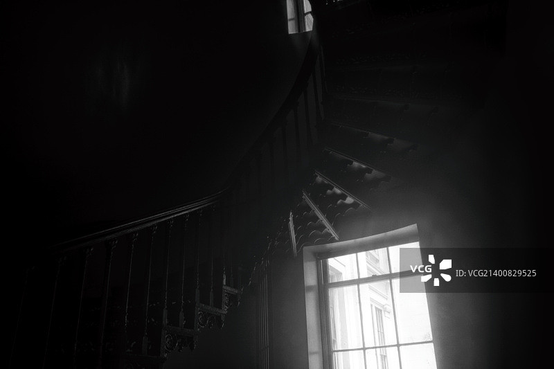 黑暗楼梯1图片素材