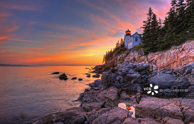 黄昏时的贝斯港图片素材