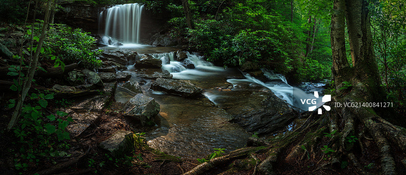 劳雷尔高地瀑布图片素材