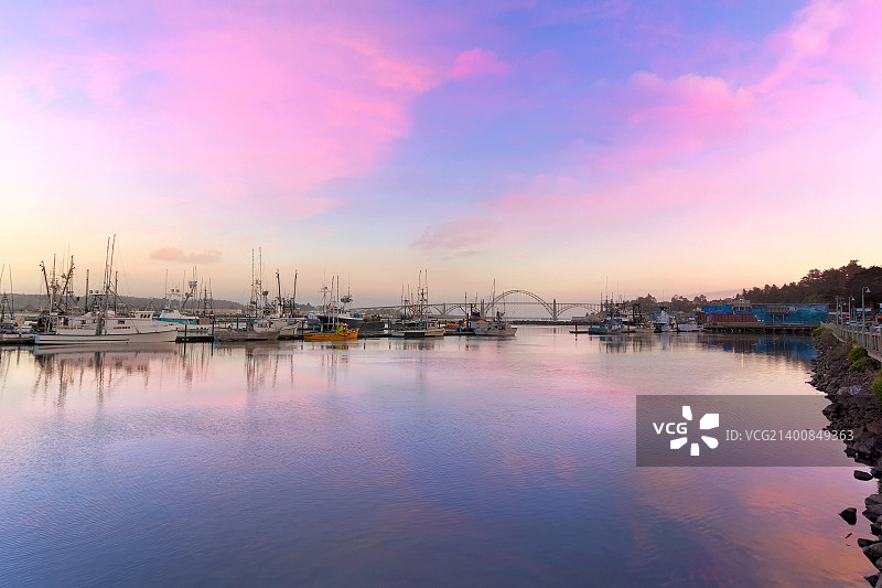 俄勒冈州纽波特日落图片素材