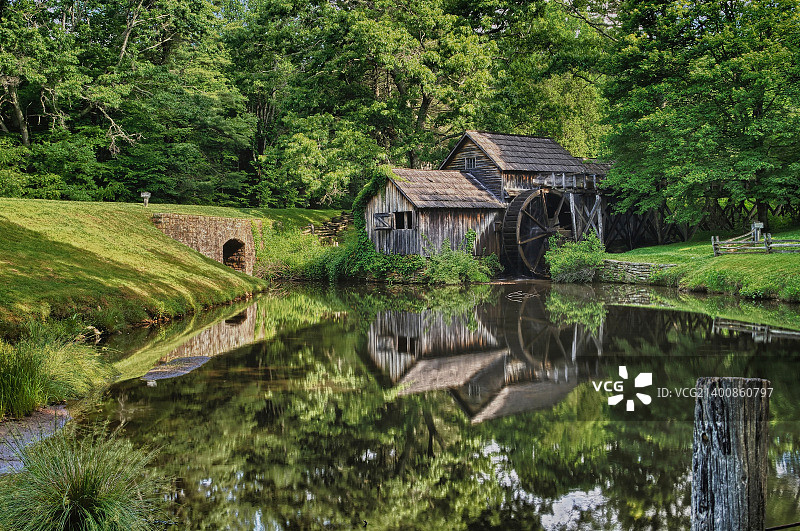 马布里磨坊图片素材