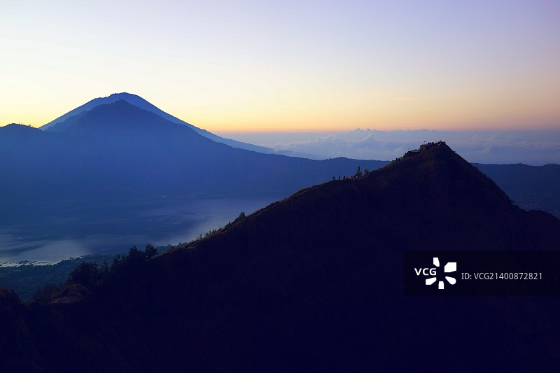 巴图尔火山风光图片素材