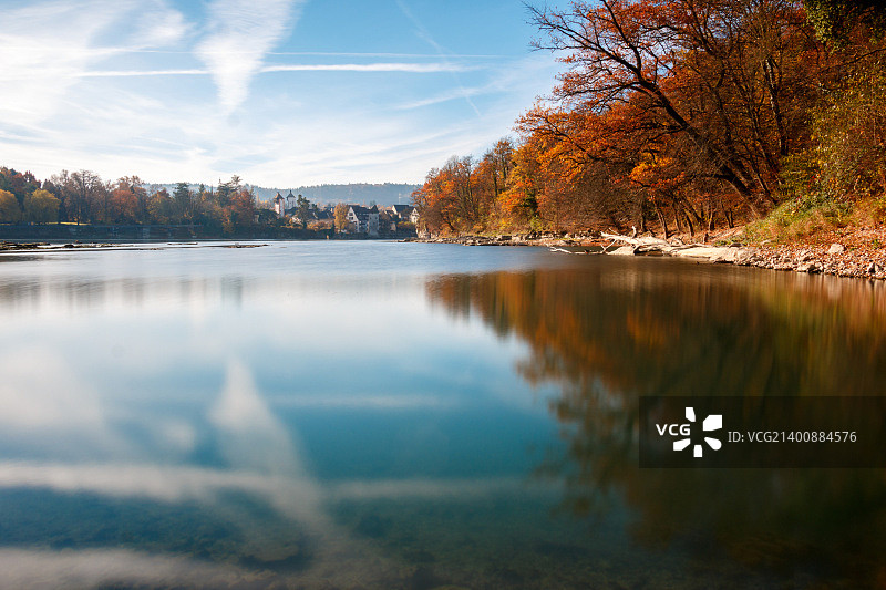 莱茵河畔的秋天图片素材