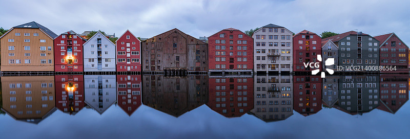挪威特隆赫姆的码头图片素材