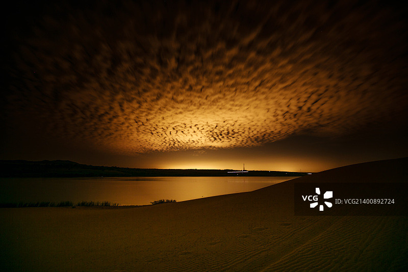 越南美奈沙丘上的黎明图片素材