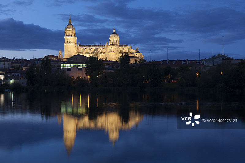西班牙卡斯蒂利亚-莱昂萨拉曼卡大教堂图片素材