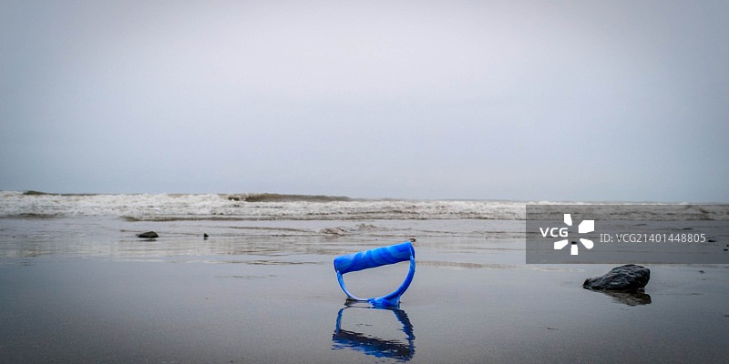 铲子、沙滩、水桶图片素材