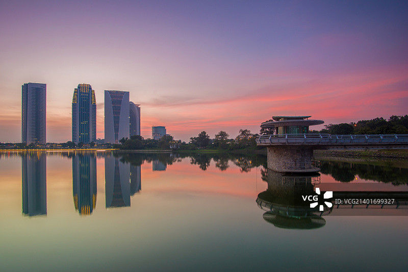 布城水坝的日落图片素材