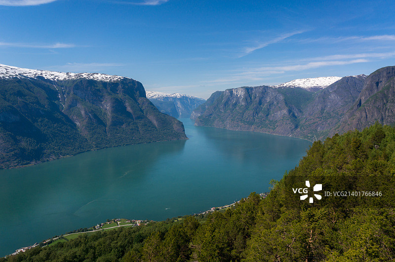 从斯泰格斯坦观景点看挪威艾于兰峡湾图片素材