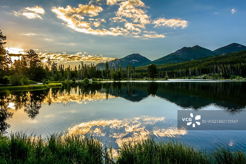 落基山国家公园斯普拉格湖日出图片素材