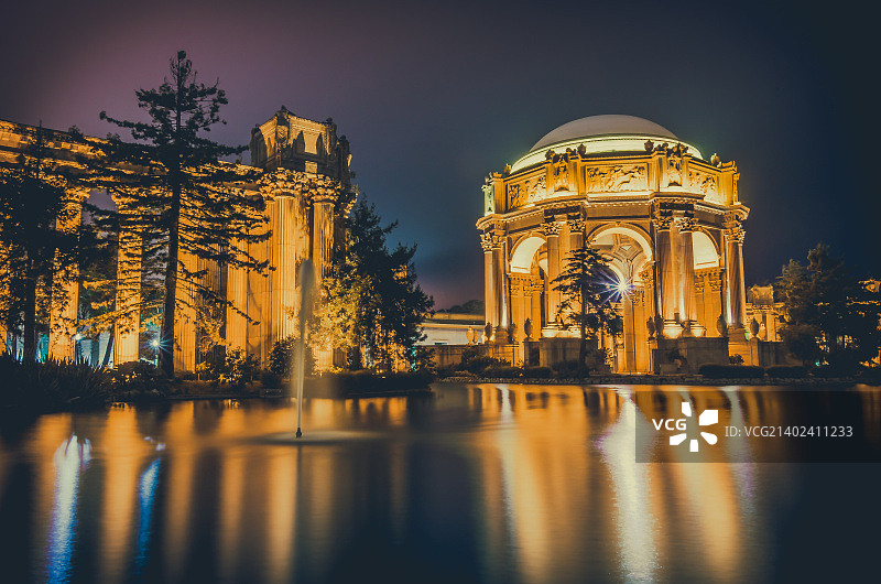 夜晚的旧金山美术宫图片素材