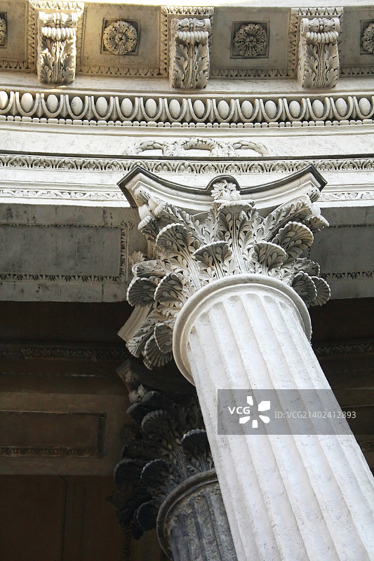 圣彼得堡喀山大教堂的柱廊图片素材