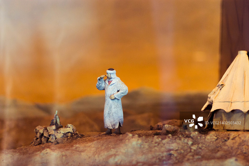 撒哈拉沙漠男人图片素材